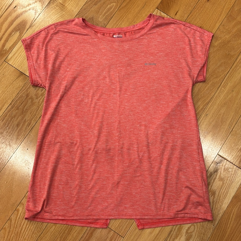 Columbia Heathered salmon colored athletic top